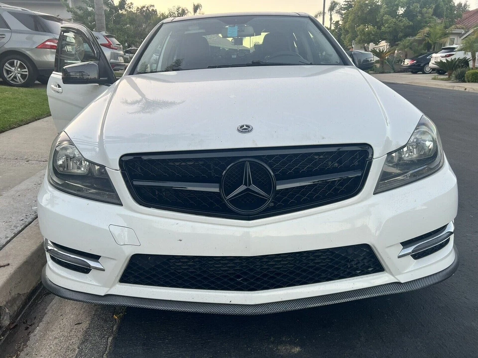 Fit For Mercedes-Benz W204 GLK350 C300 B180 2008-2014 Front Grille Star Badge Foto 4 de 4