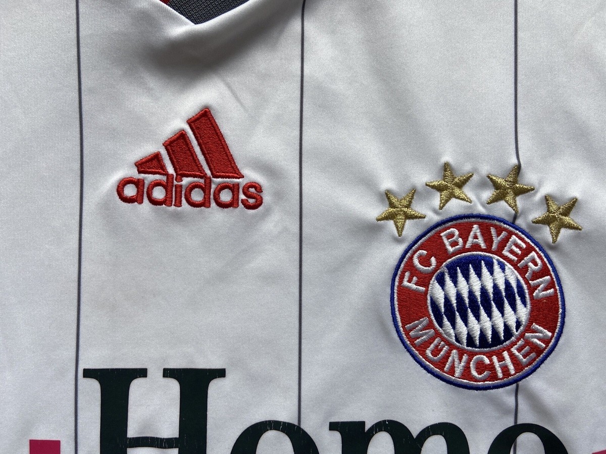 FC Bayern München アウェイポロシャツ Bayern München 25-26 Away Kit Released - Tribute to Allianz