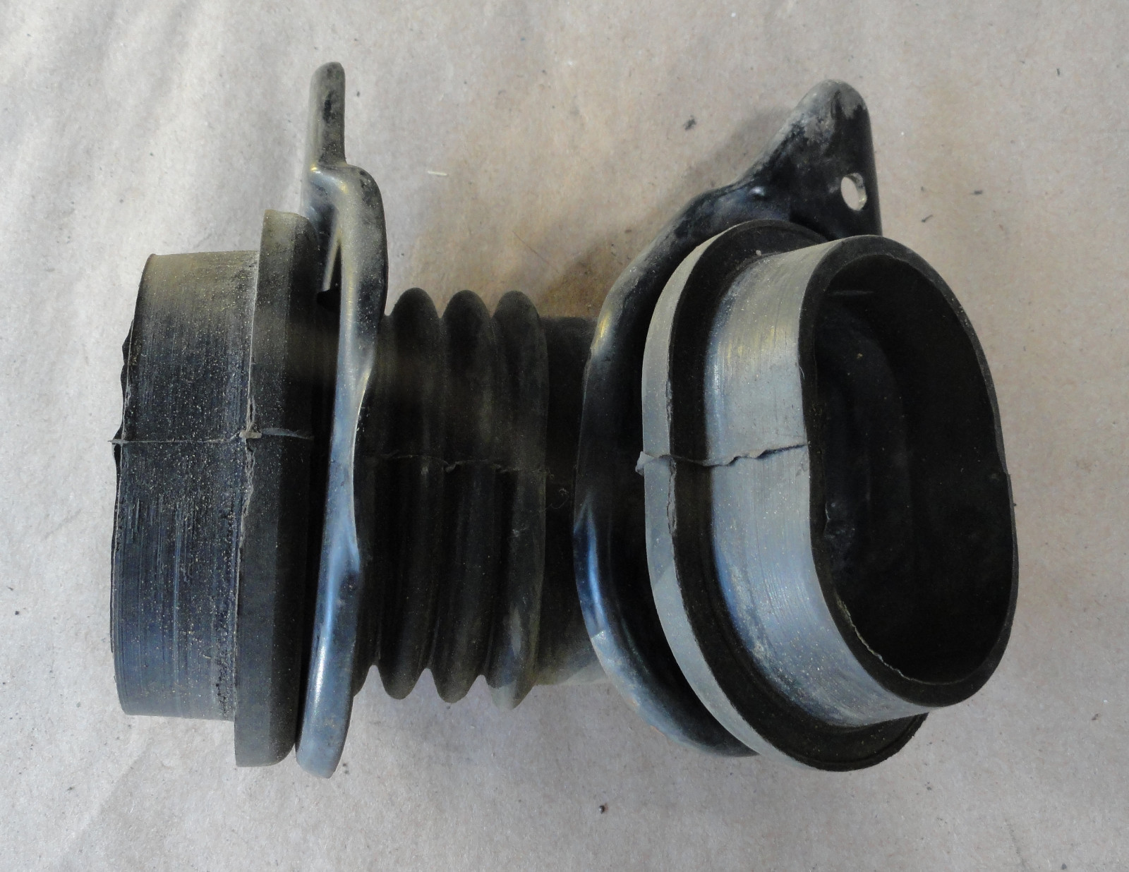 8489 Corvette Door Jamb Wiring Harness Cover Rubber Boot Grommet LH 03668 eBay