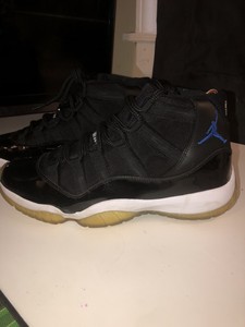 space jams size 8