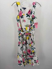 Pre-Owned RSVP Talbots White Size 8P Floral Shift Knee Length Sleeveless Dress