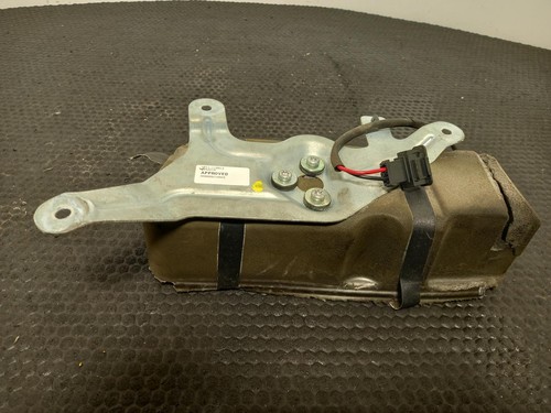 Convertible roof main ram cylinder