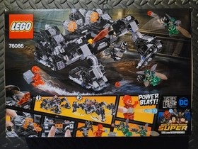 LEGO DC Comics Super Heroes 76086: Knightcrawler Tunnel Attack, New & Sealed