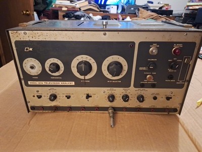 B & K MFG. CO. MODEL 1076 TELEVISION ANALYST Parts/Restoration 