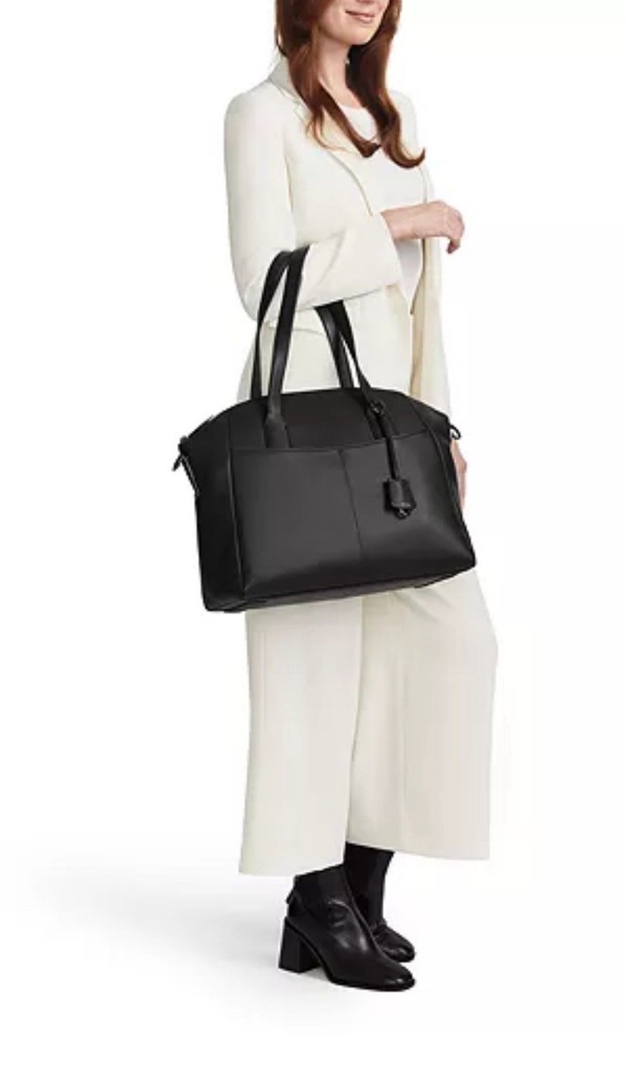 k*e様 TUMI ブラック オールレザー Tumi Linz Large Carryall Bag Black Leather $800 | eBay
