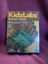 Robotic Hand KidzLabs 4M 2015 Educational Science Learning Toy New and Sealed