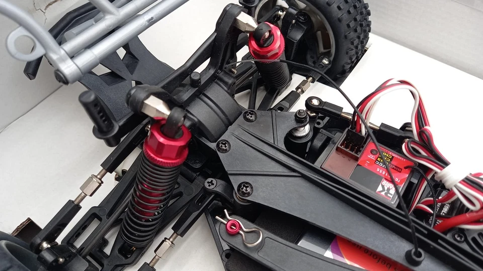  RK345003 RK Truggy elettrico brushless 1/10 - Immagine 4 di 4