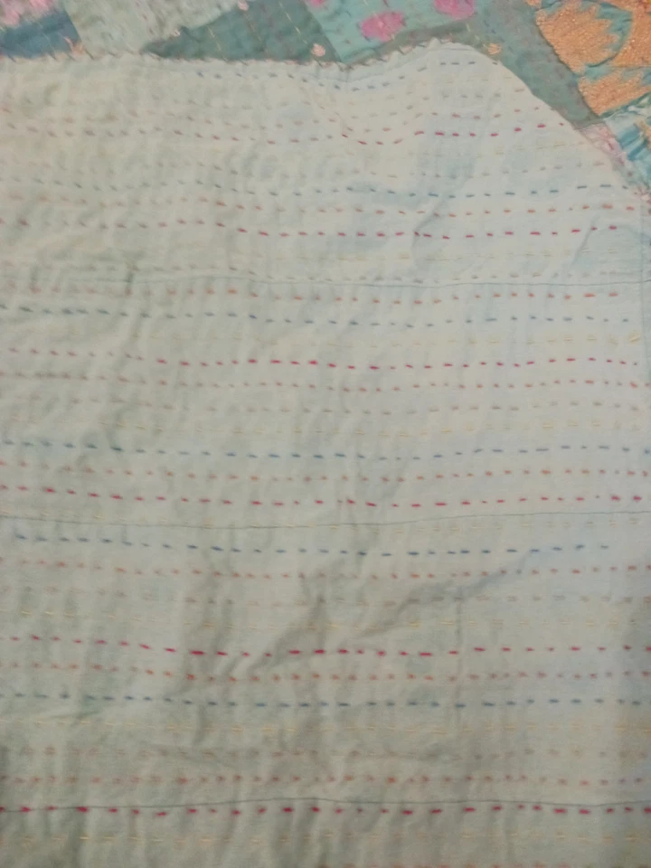 Edredón Kantha de algodón con retazos indios de colección verde azulado dorado bordado lentejuelas Cali King  Foto 4 de 4