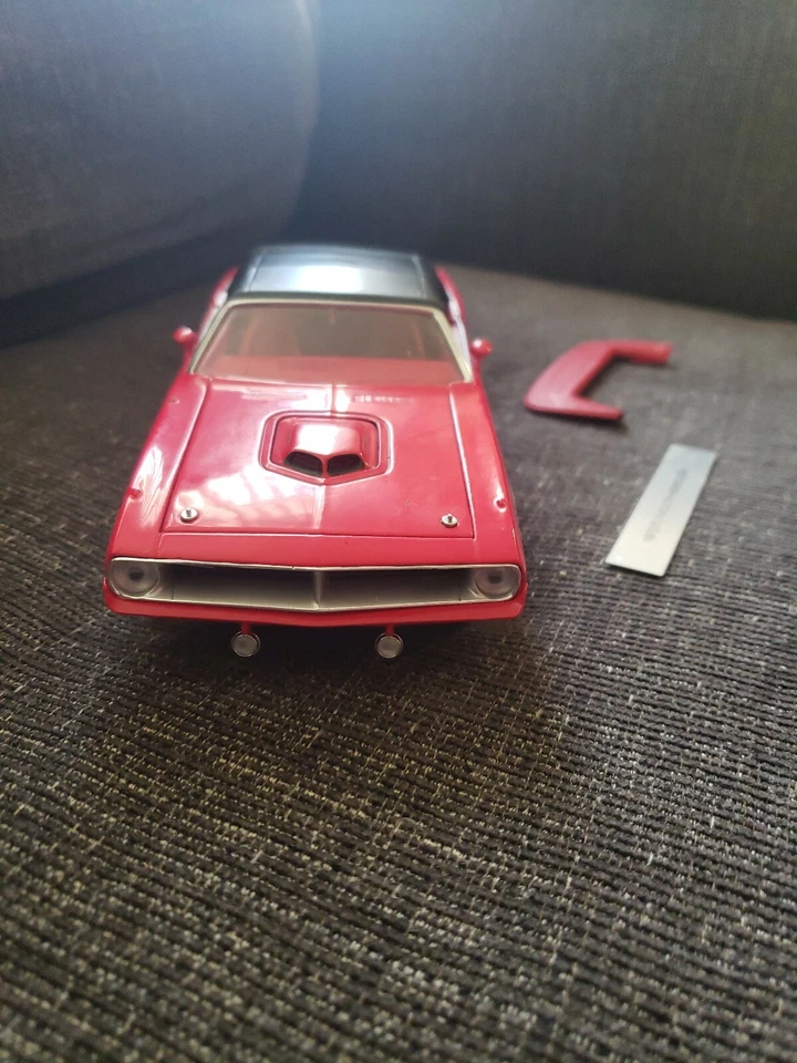 1970 PLYMOUTH HEMICUDA RED CONVERTIBLE FRANKLIN MINT 1:24 DIECAST - Image 3 of 4