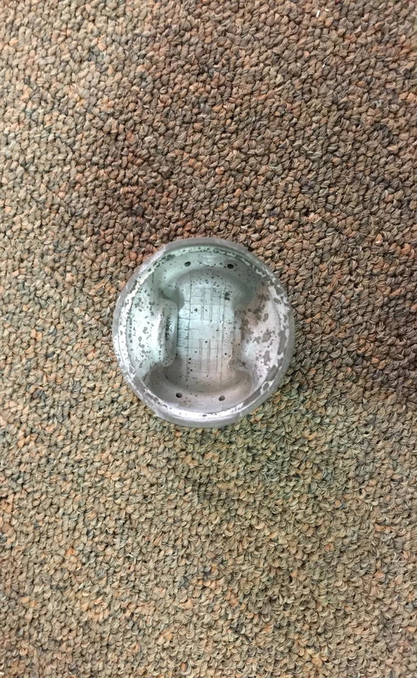 Pistón Yamaha Riva XC125 1985-2001 OEM 0,5 mm sobre 2YM-11636-00 NOS. Foto 4 de 4