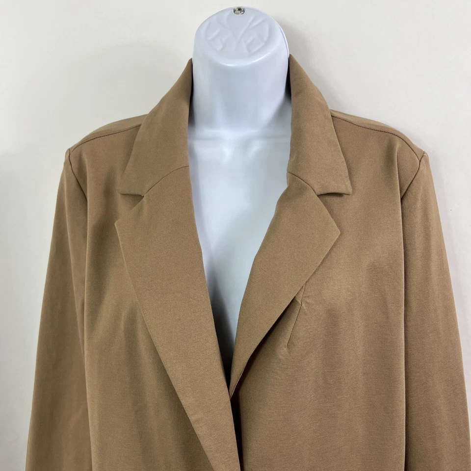 Croft & Barrow Jacket Women's Medium Beige Button Front Long Sleeve Lightweight - Image 2 of 4