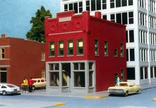Smalltown USA 699-6004 HO Scale Madlene's Deli Building Kit