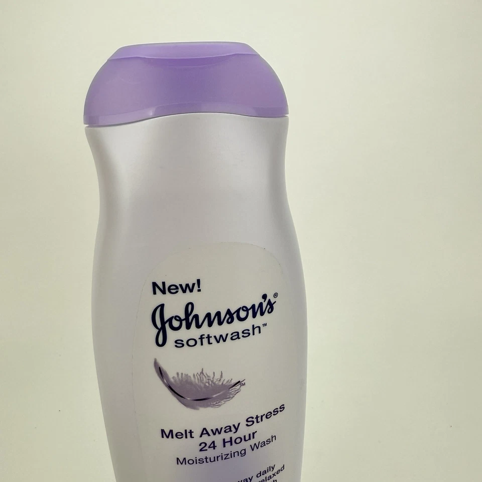 Jabón corporal Johnson’s Melt Away Stress LAVANDA MANZANILLA lavado suave 20,3 oz RETIRADO Foto 3 de 4