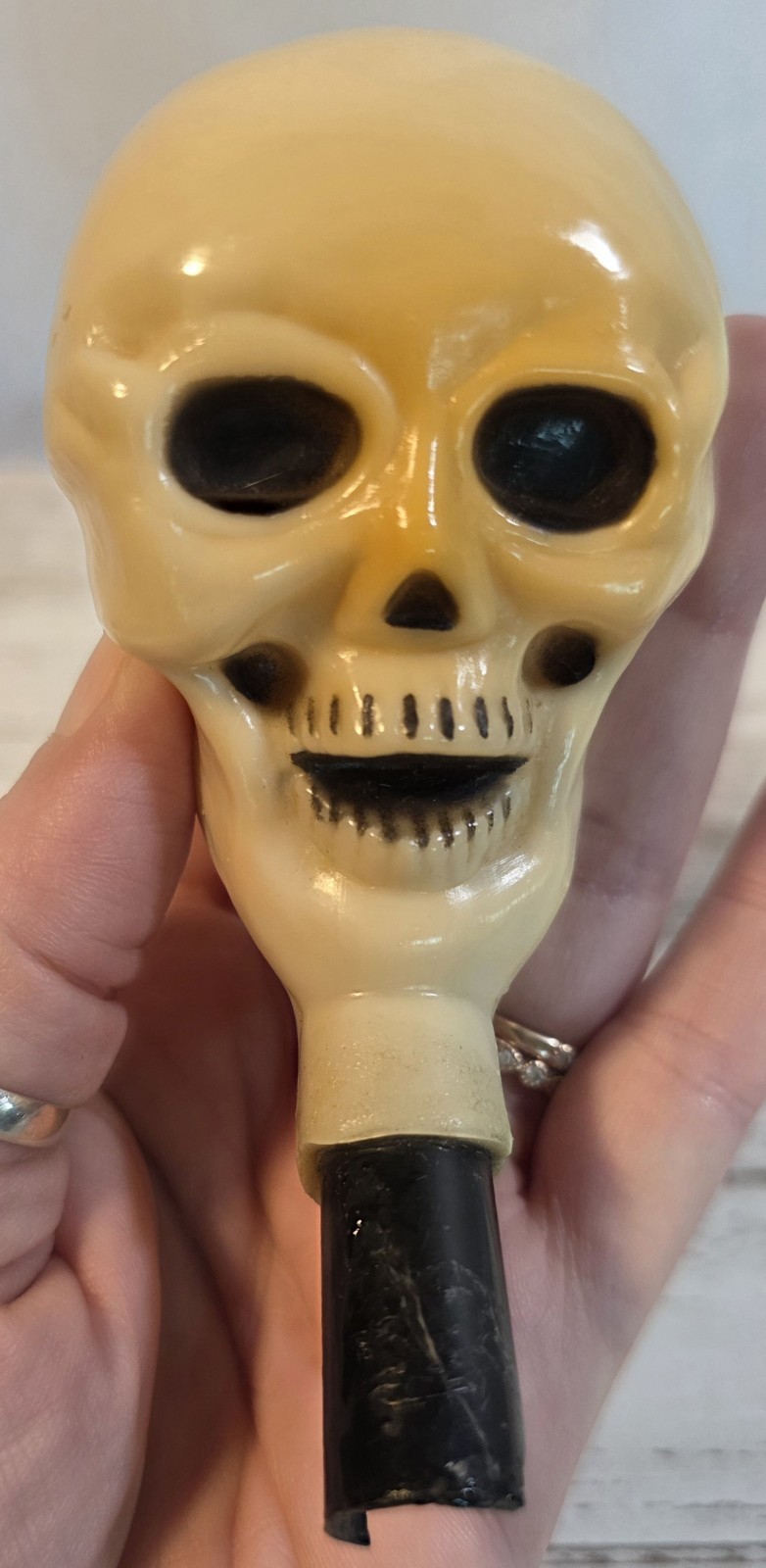 RARE Vintage 60’s FUN  WORLD - HALLOWEEN SPOOKY HORN Squeaky Skull Noise Maker