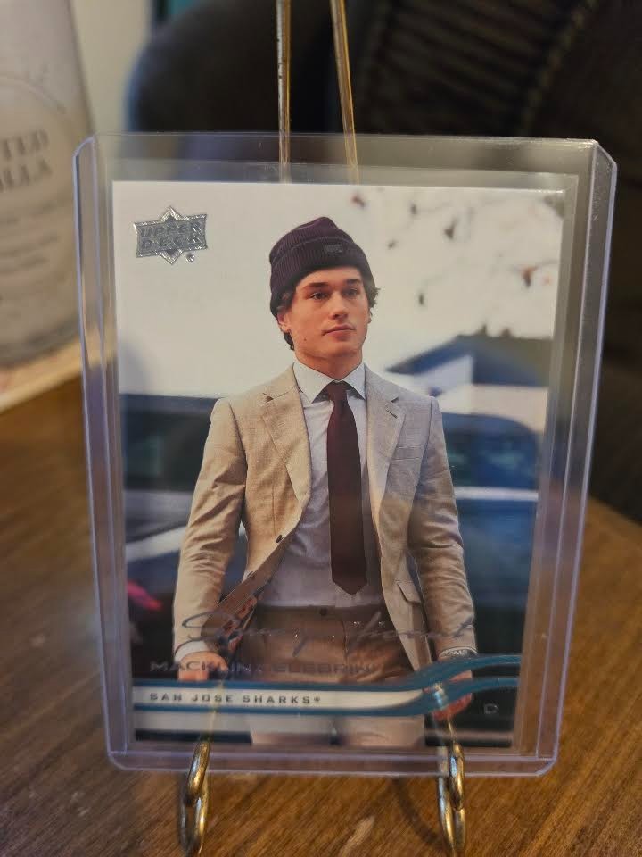 2025-26 Upper Deck Series One Swagnificent Macklin Celebrini SSP! Sharks! #136
