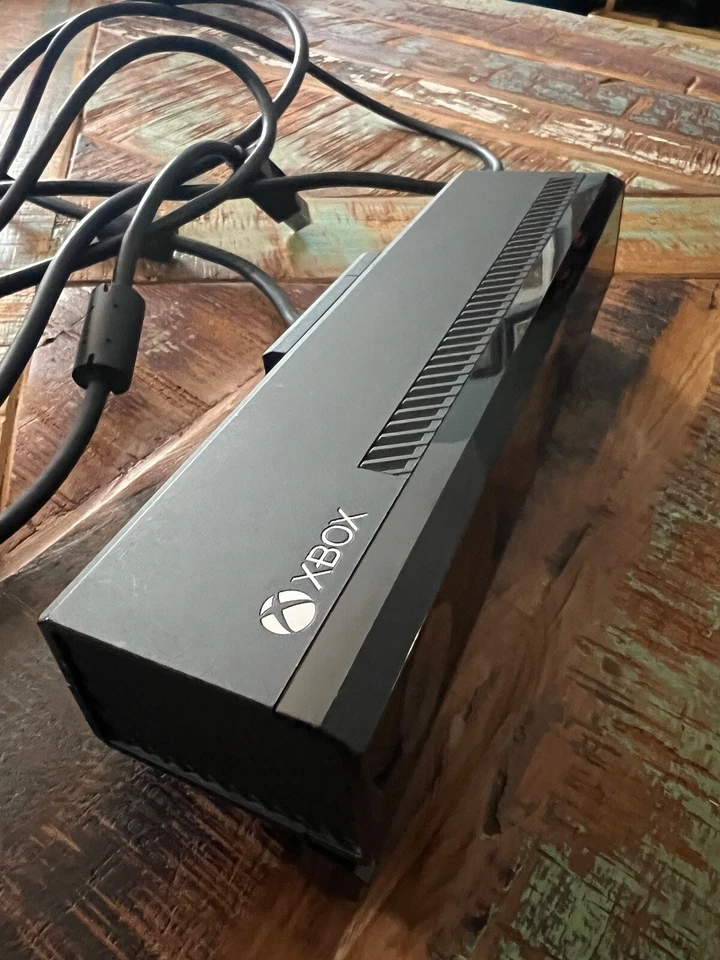 Microsoft Xbox One Kinect Sensor Bar - Black - Image 4 of 4