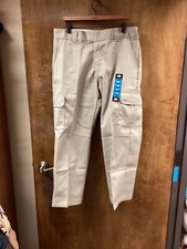 Men NWT "Dickies" khaki" relaxed straight cargo pants. Size 36 x 30