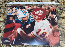 Dan Marino Rookie Cards and Autograph Memorabilia Guide 45