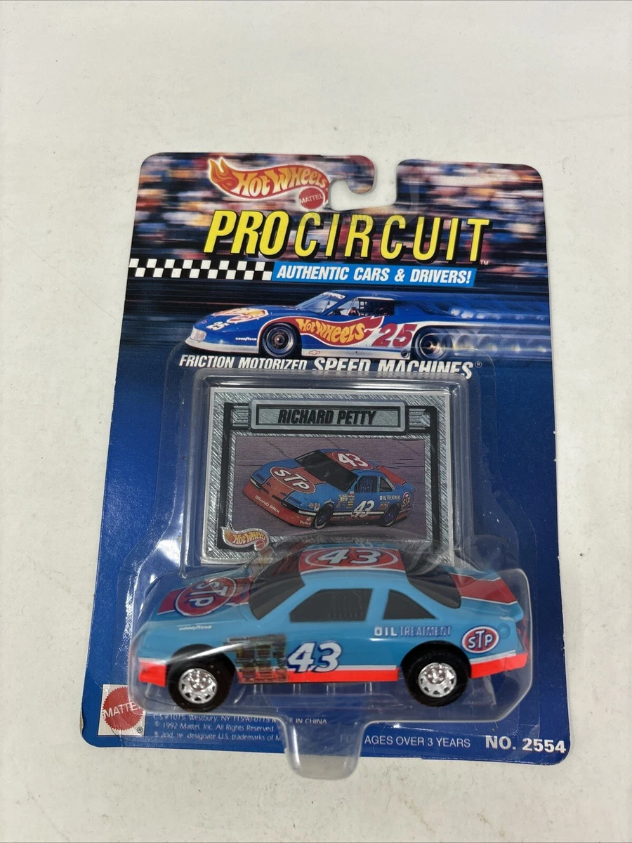 Hot Wheels Diecast Racing Cars Richard Petty 1992 Vehicle Year for