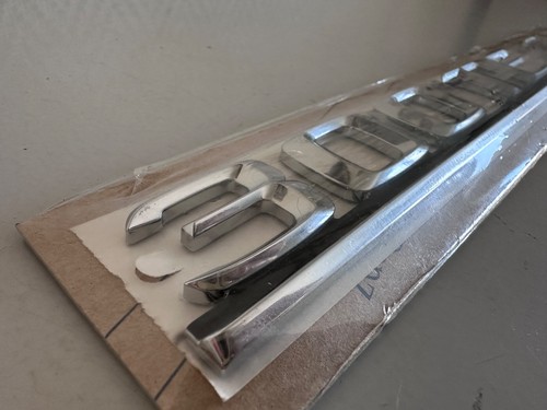 NUOVO NOS Mercedes-Benz 300TE-24 W124 T-Modello S124 Targa Emblema Badge OEM - Foto 15 di 16