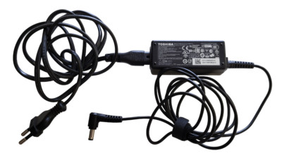 Netzteil Toshiba PA5177U-1ACA 19V 2,37A Ladegerät