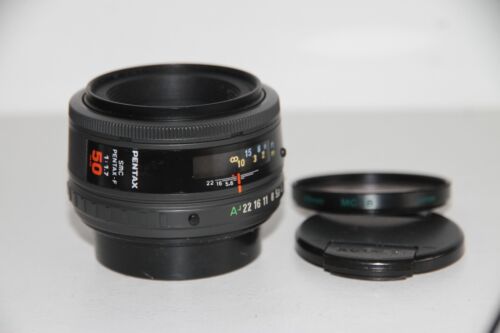 SMC PENTAX-F 50mm f/1.7 AF Mount Standard Prime Portrait Camera Lens. - Afbeelding 1 van 14