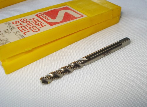8/32unc Sutton H.S.S Spiral flute bottom tap, N.O.S. x 1 tap. Made in Australia. - Picture 2 of 2