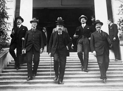 Peace activist Aristide Briand other members French delegation atte- Old Photo