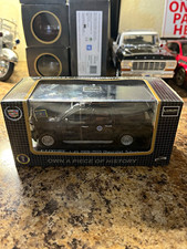 Luxury 143 2009-2010 Chevrolet Suburban Suv Black Diecast Model W Case Luxury 143 2009-2010 Chevrolet Suburban Suv Black Diecast Model W Case