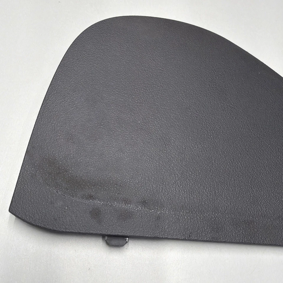 Audi TT Mk1 Quattro 2000-2006 tablero del conductor izquierdo panel de fusibles cubierta negro OEM Foto 4 de 4