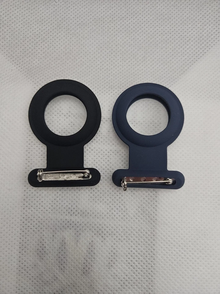 Pacote com 2 suportes AirTag para crianças, broche estojo AirTag - silicone azul e preto - Imagem 3 de 3