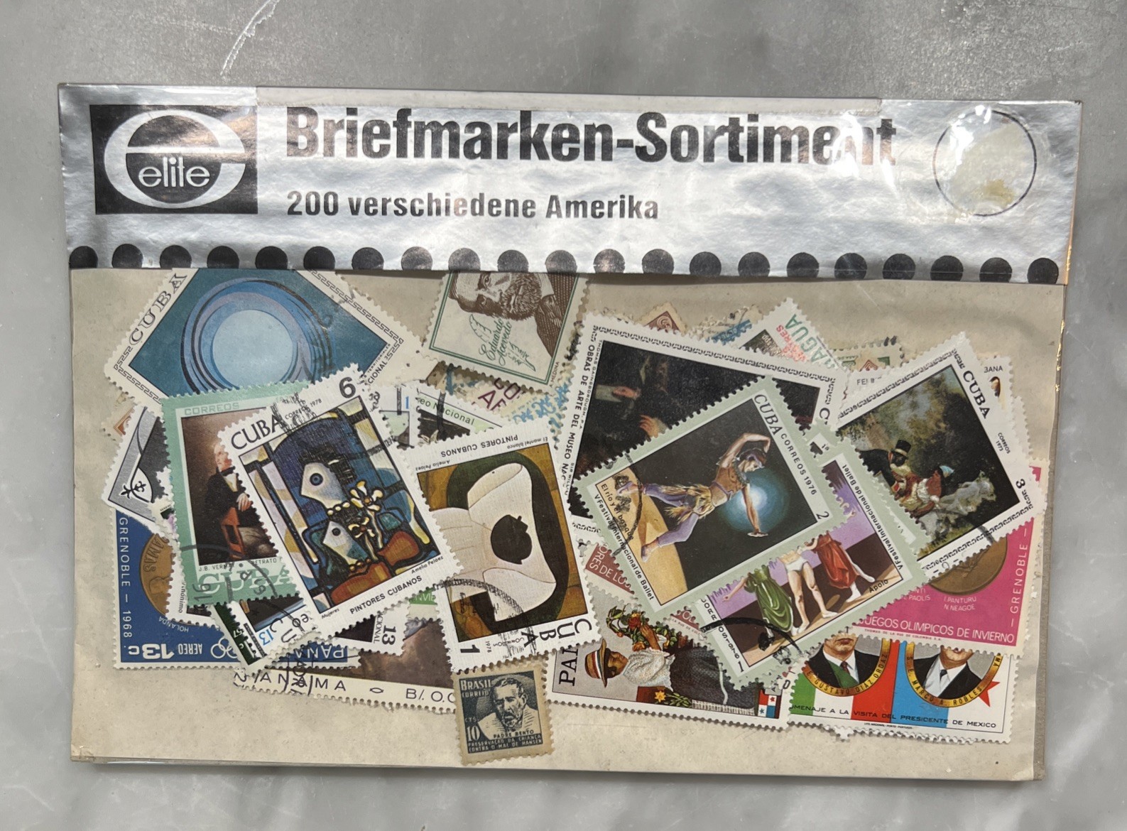 Elite Briefmarken Sortiment 200 verschiedene Amerika Panama Brazil Used