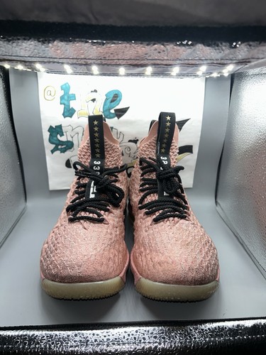LeBron 15 Hollywood Size 8