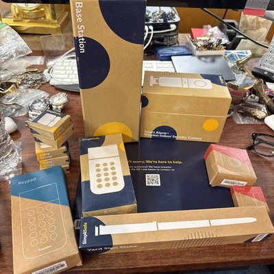 SimpliSafe 11 Piece Wireless Home Security System Camera Motion 2 Keypads