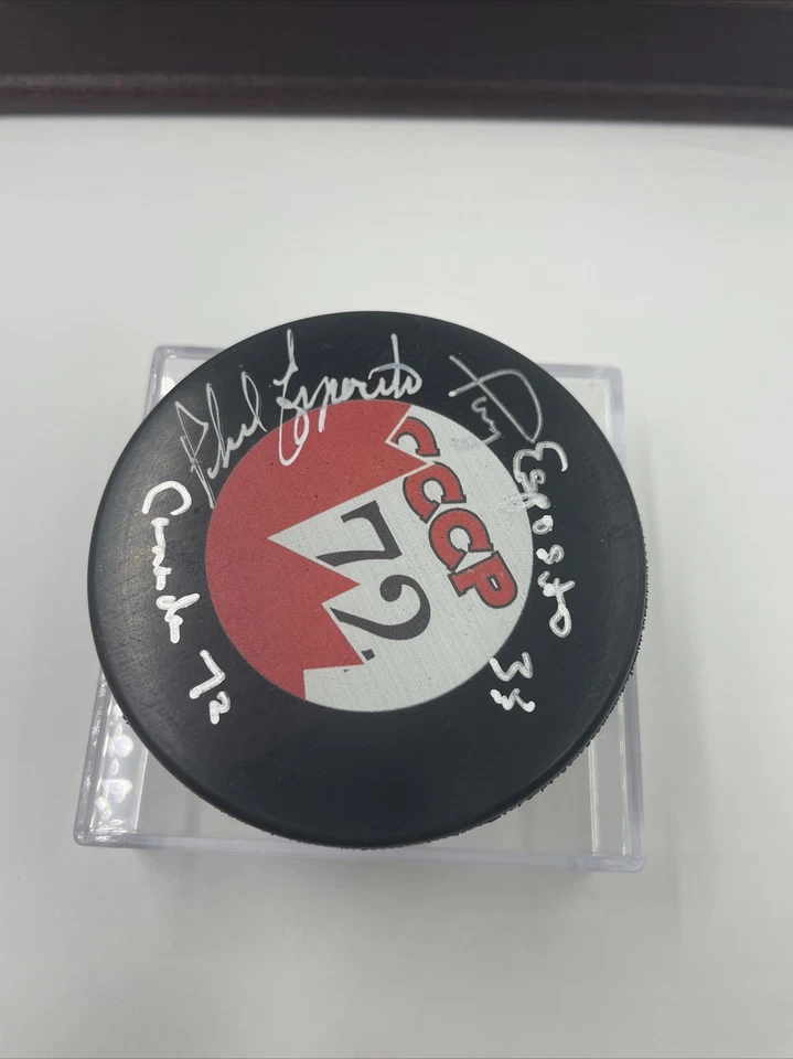 Хоккейная шайба 72' Summit с автографом Тони и Фила Эспостио PSA CERT - Изображение 2 из 4