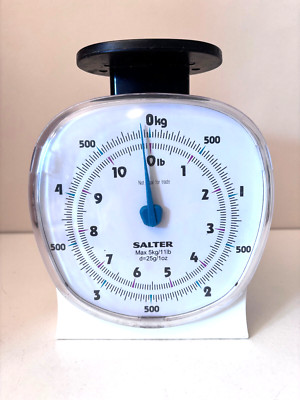 Salter Küchenwaage zeitlos mechanisch 5 kg Fassungsvermögen creme ohne Schüssel LH