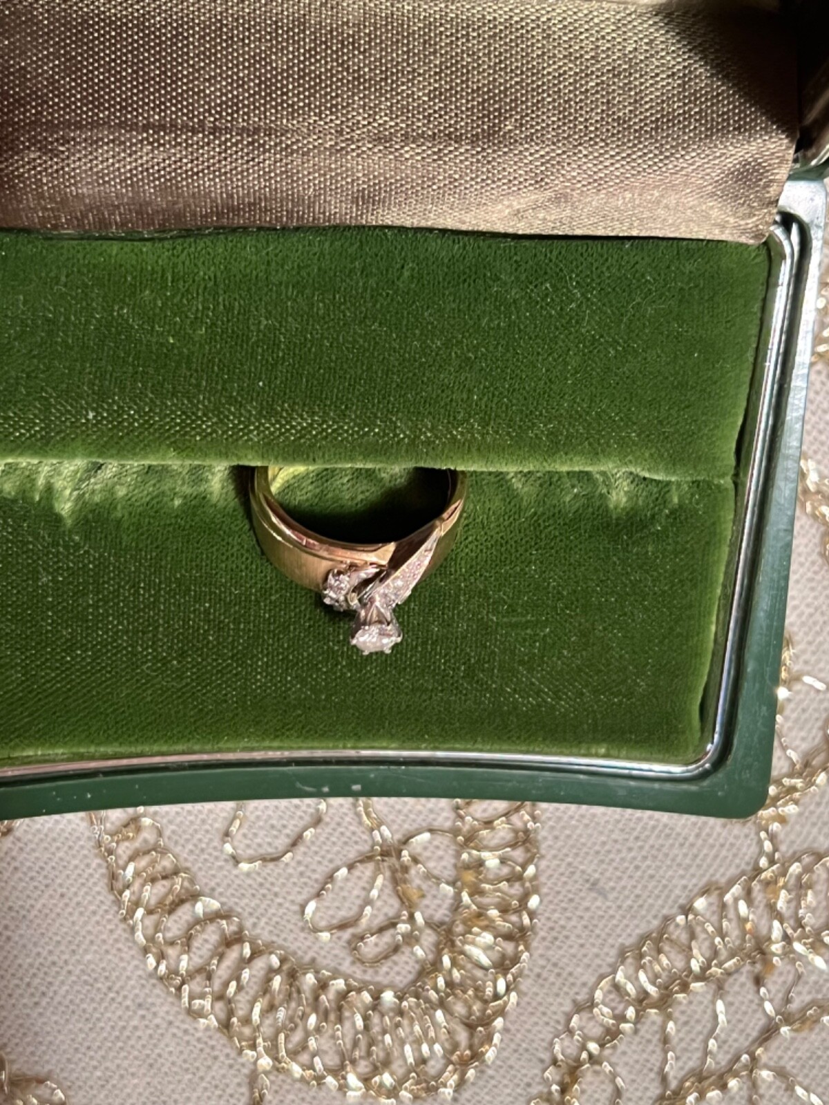 women's vintage wedding engagement rings set. Gold, 1973, original box