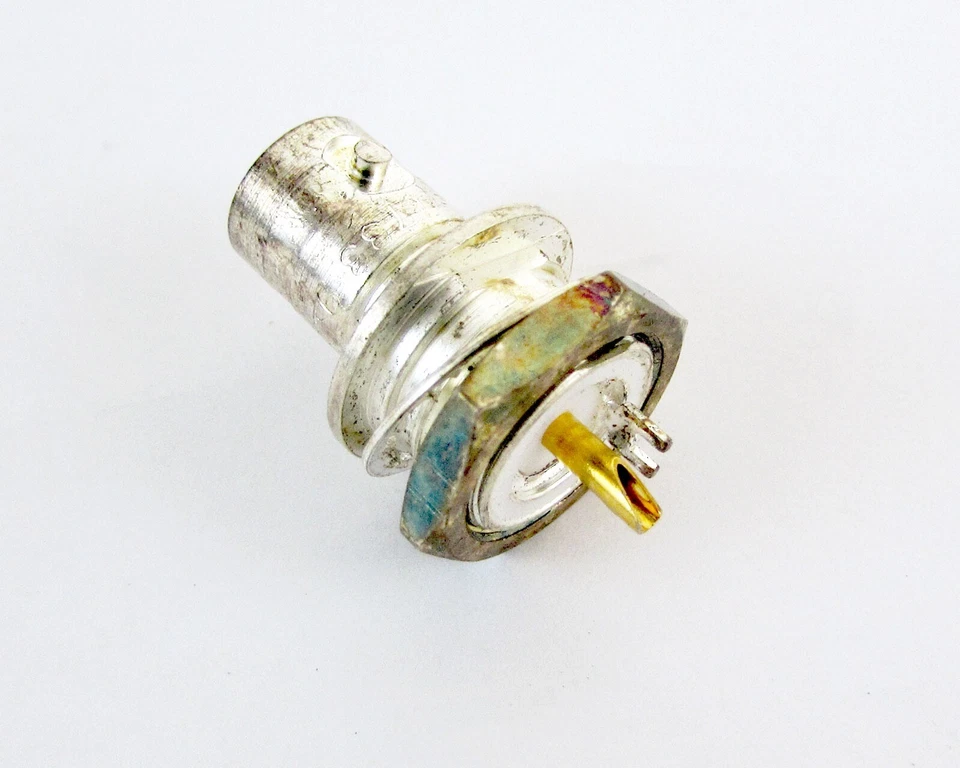 Lote (2) Conector Kings 10672091 Conexión a tierra BNC Receptáculo Montaje frontal B/H Plateado Foto 2 de 3