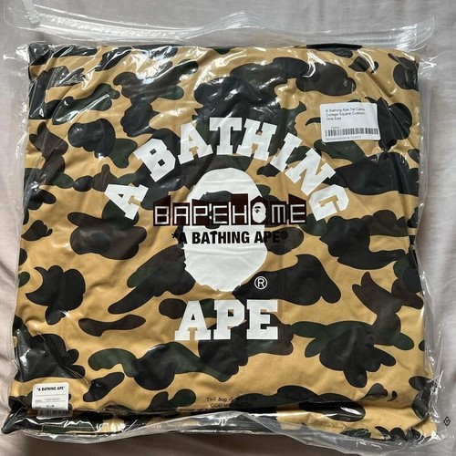 BAPE 1st Camo College Square Cushion - Picture 4 of 6