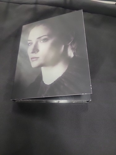Game of Thrones: the Complete Sixth Season Blu-Ray Box Set + Bonus Disc - Picture 3 of 4