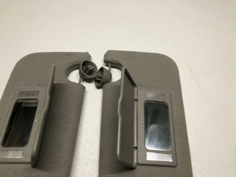 2004 Buick Rainier Sun Visor Set Assembly Oem Beige Foto 4 de 4