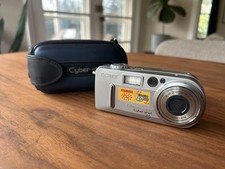 Sony Cyber-shot DSC-W570 Silver with Case and Manual Untested No Charger