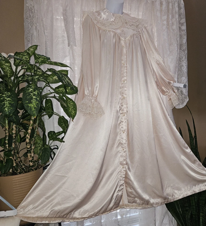 De colección 1970 Victoriano Romántico Encaje Pesado Largo Sedoso Sissy Fluido Peignoir Foto 3 de 4