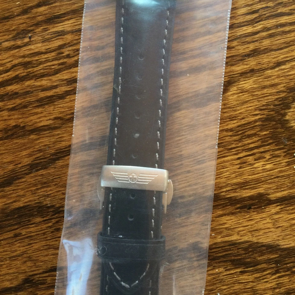 VICTORINOX 瑞士军队 ALPNACH BLK 皮革表带 24 毫米机器 6 241188 瑞士制造 — 第 2/4 张图片