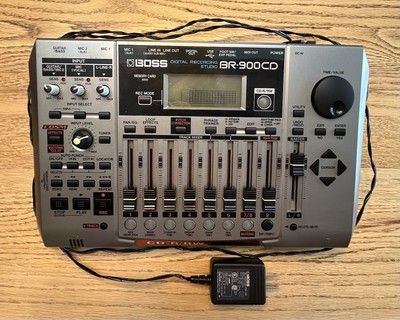 Boss BR-900 CD Digital Recording Studio By Roland