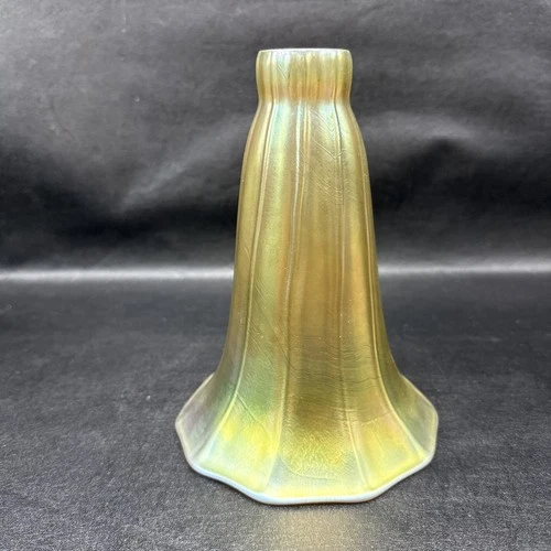 ANTIQUE GOLD IRIDESCENCE AURENE TULIP LAMP SHADE STEUBEN STYLE
