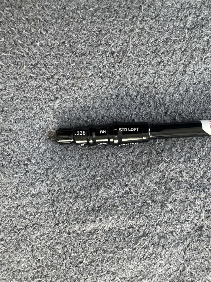 Eje driver Fujikura Ventus TR azul 5-S rígido 44,75" (punta ajustadora TaylorMade) Foto 4 de 4