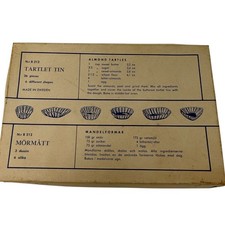 New Tartlet Tin Vintage 36 Piece Set  6 Different Shapes Made In Sweden B212