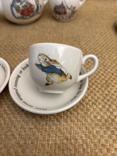 Vintage Wedgewood China Peter Rabbit Tea Set Miniature 10 Pieces Childs - Picture 15 of 24