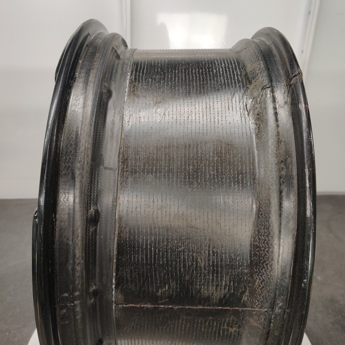 ROLLS ROYCE WRAITH DAWN 21x9.5 CARBON FIBER WHEEL OEM RIM ROLLS ROYCE WRAITH DAWN 21x9.5 CARBON FIBER WHEEL OEM RIM